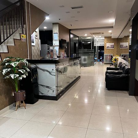 Signature Hotel Kuantan Esterno foto