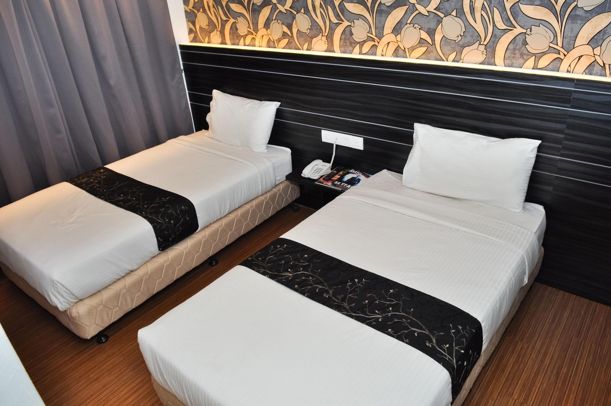 Signature Hotel Kuantan Esterno foto