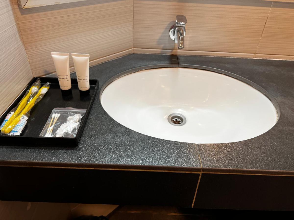 Signature Hotel Kuantan Esterno foto