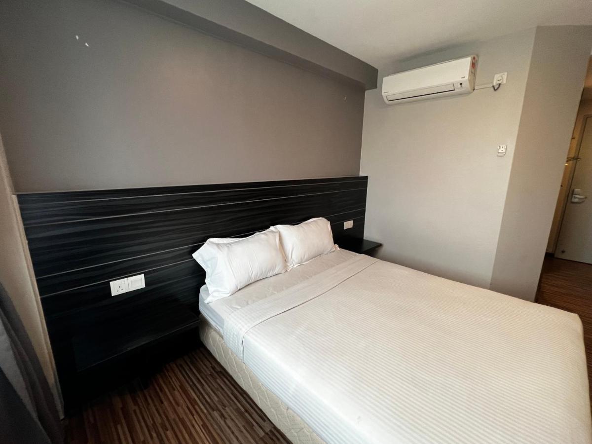 Signature Hotel Kuantan Esterno foto