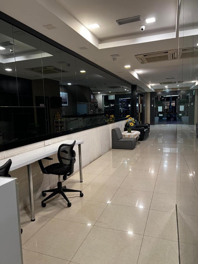 Signature Hotel Kuantan Esterno foto