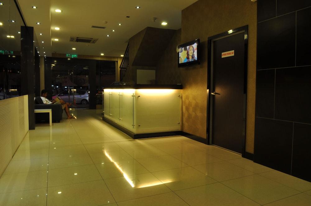 Signature Hotel Kuantan Esterno foto