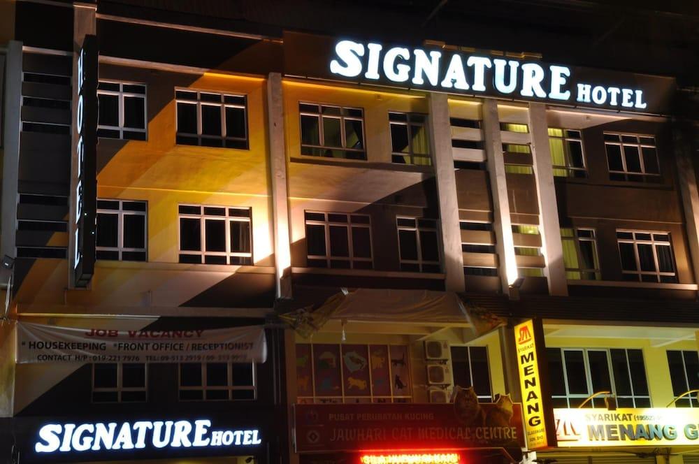 Signature Hotel Kuantan Esterno foto