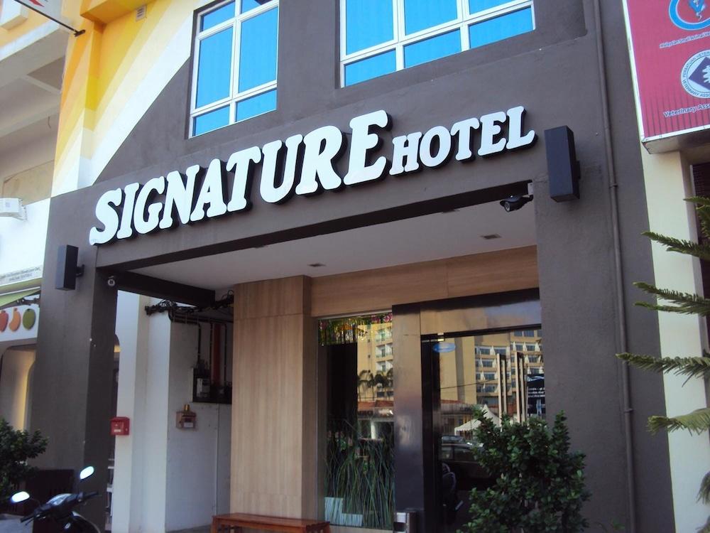 Signature Hotel Kuantan Esterno foto