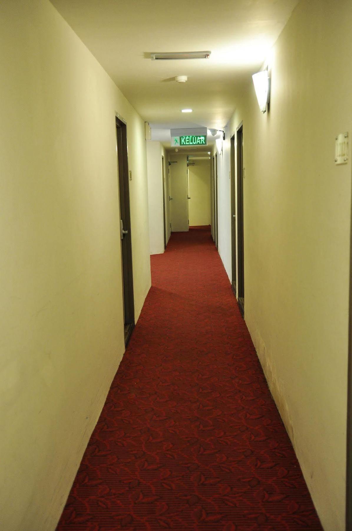 Signature Hotel Kuantan Esterno foto